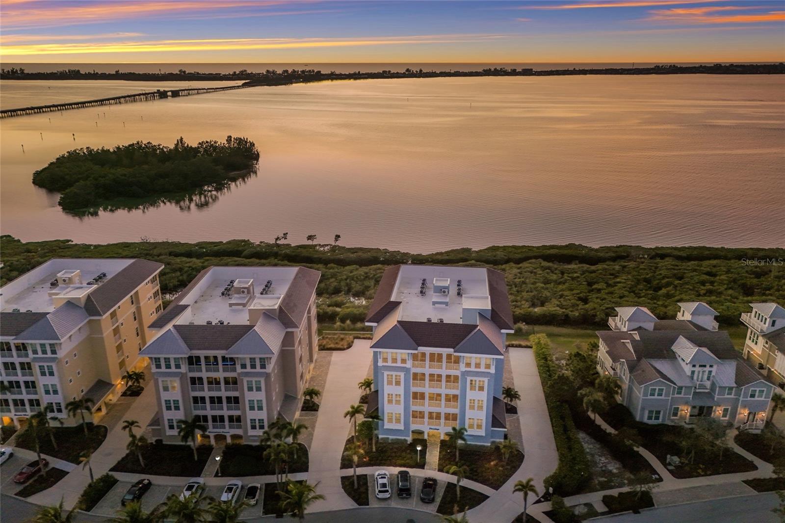 376 Aruba Cir #203