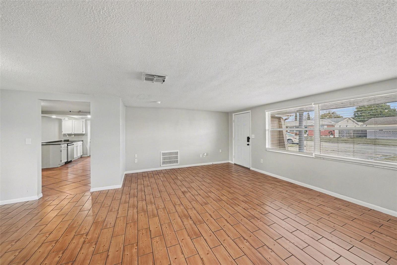 7214 Ingleside Dr