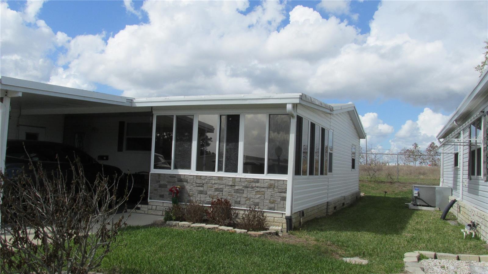 33 Edinburgh Dr