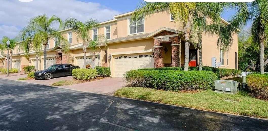 1443 Hillview Ln