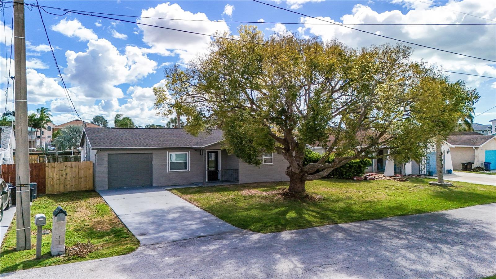 7434 Mako Dr