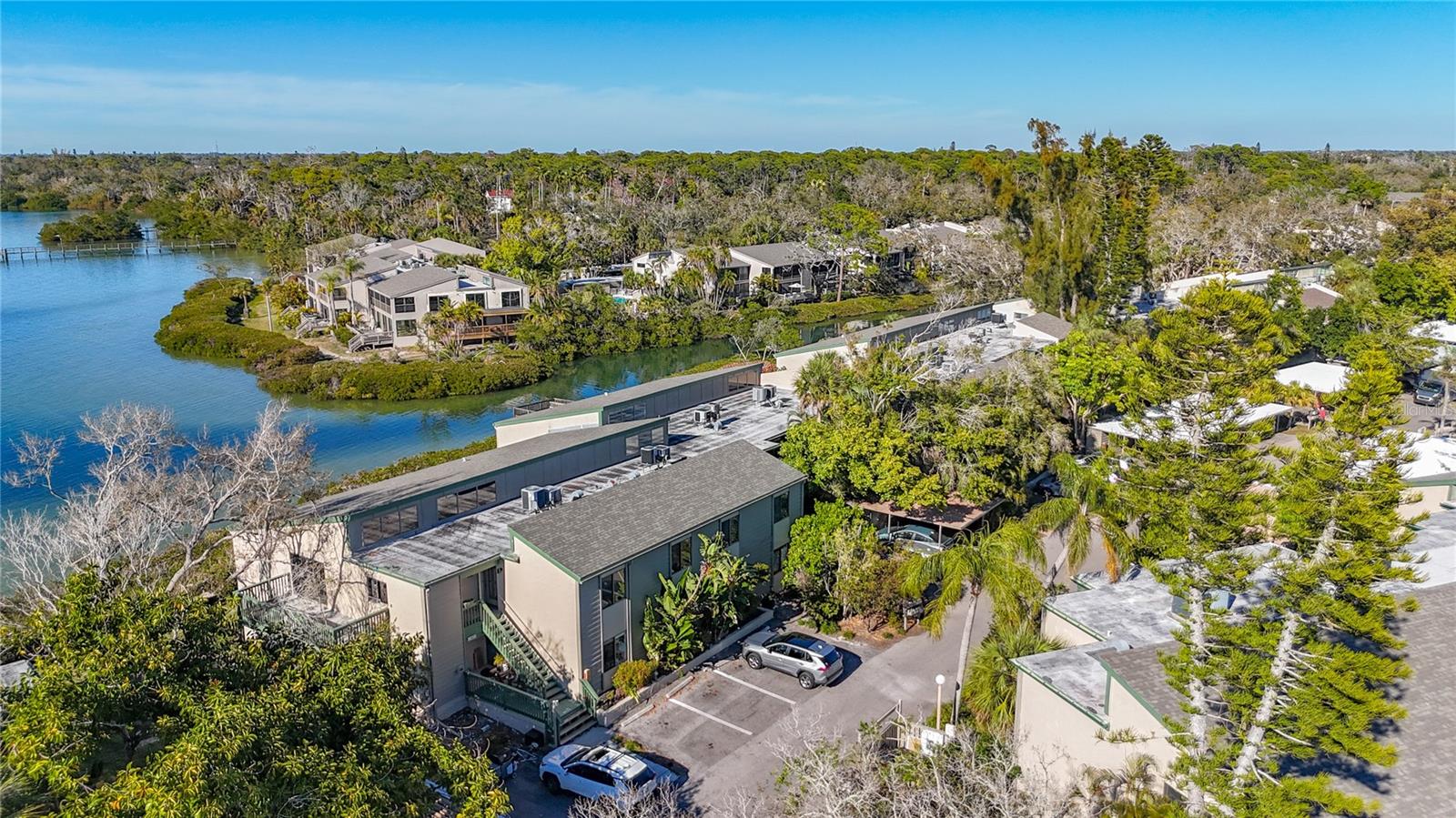 1511 Pelican Point Dr #BA180