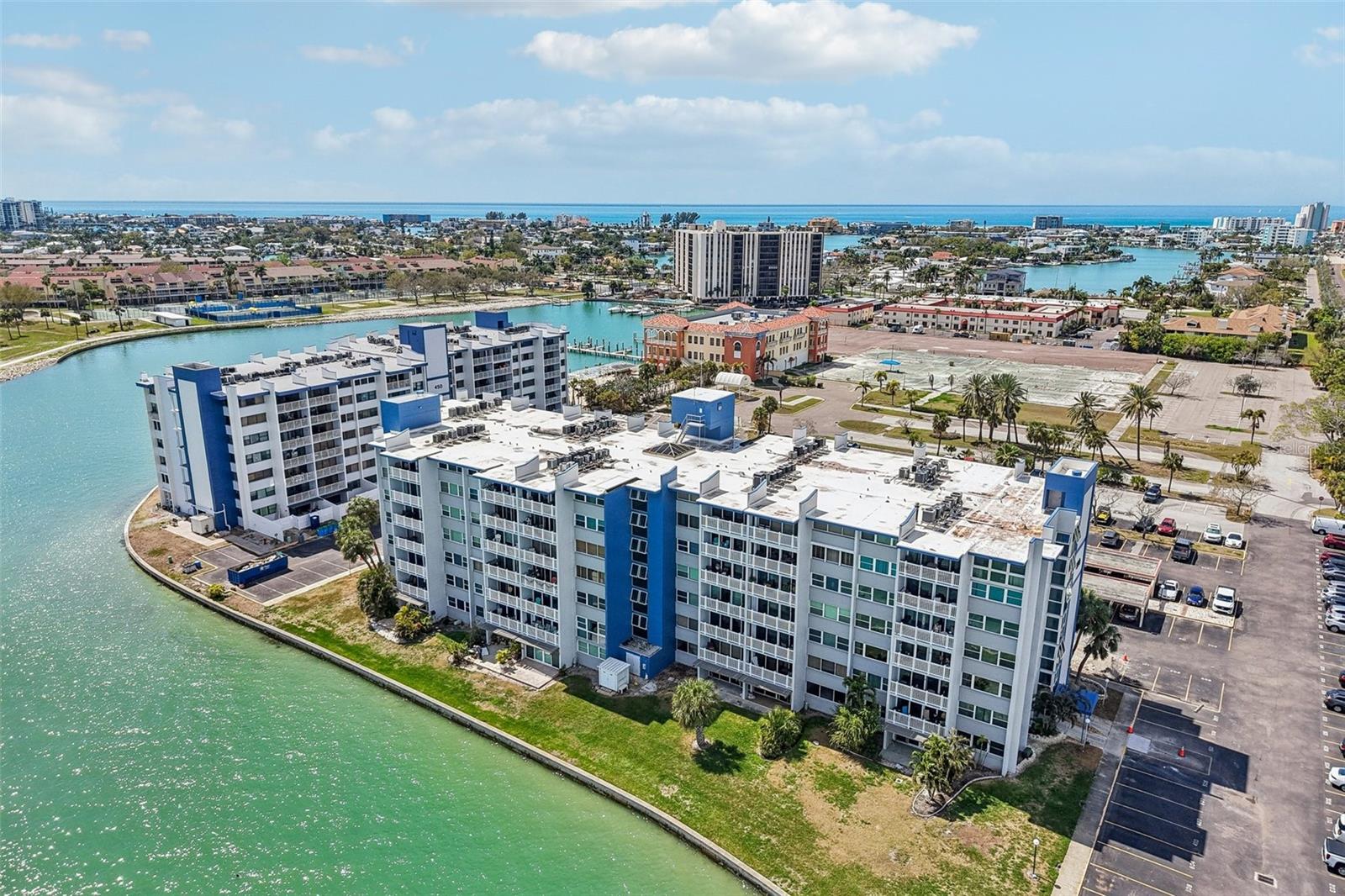 500 Treasure Island Cswy #711