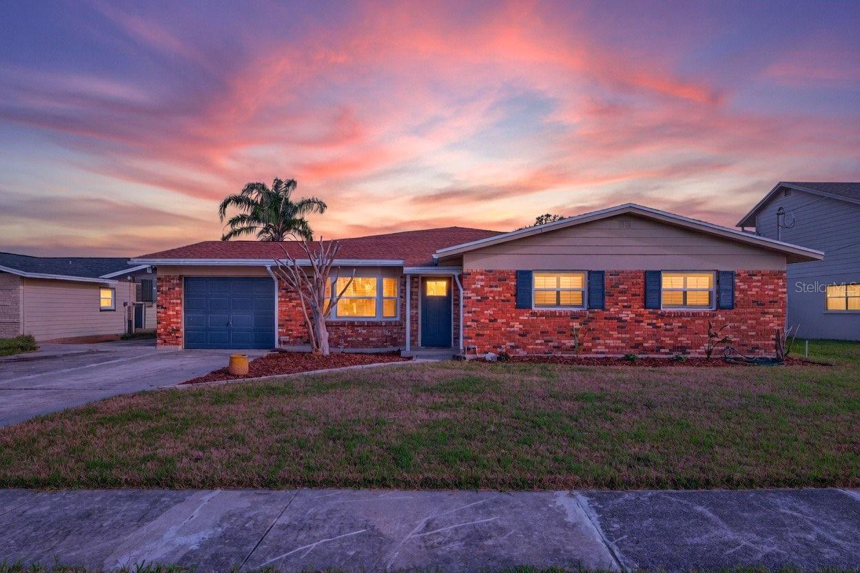 8711 Bay Crest Ln photo 1
