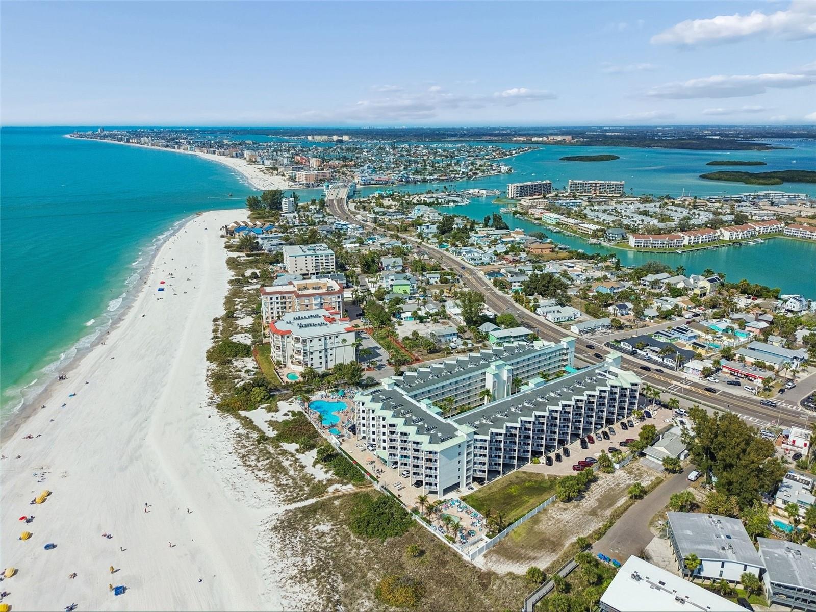 12000 Gulf Blvd S #304S