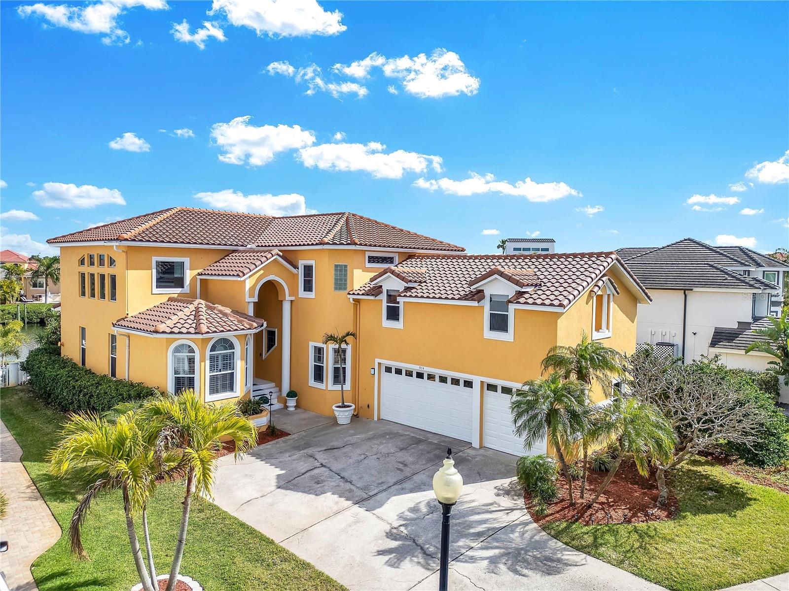934 Symphony Isles Blvd