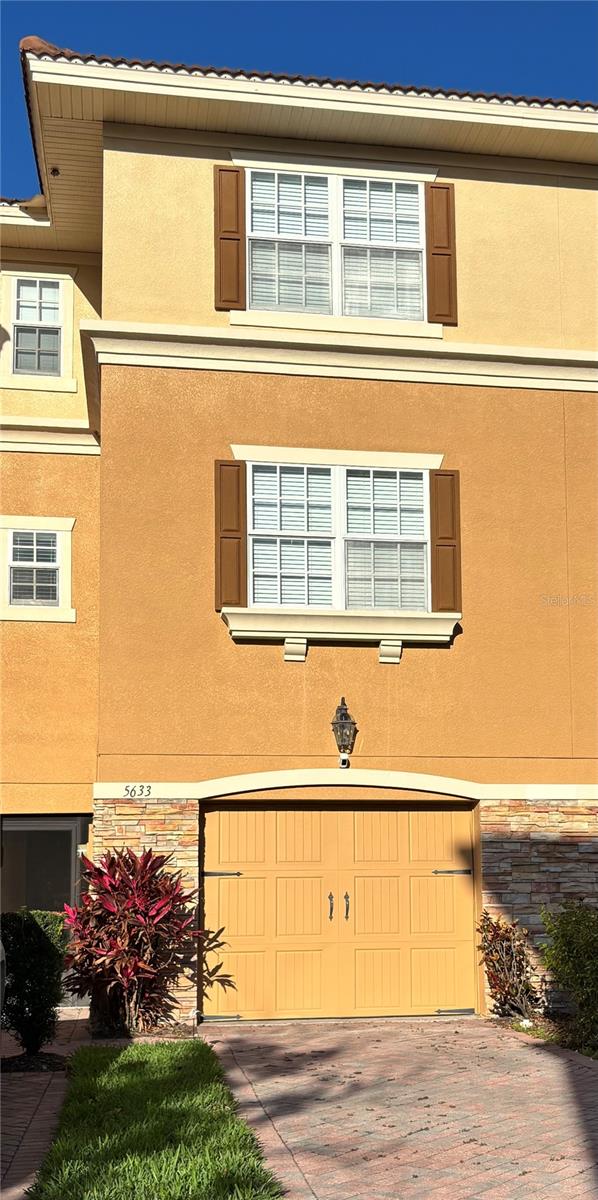 5633 Blackfin Dr photo 1