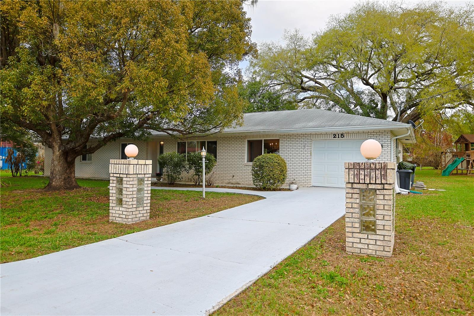 215 Morningside Dr