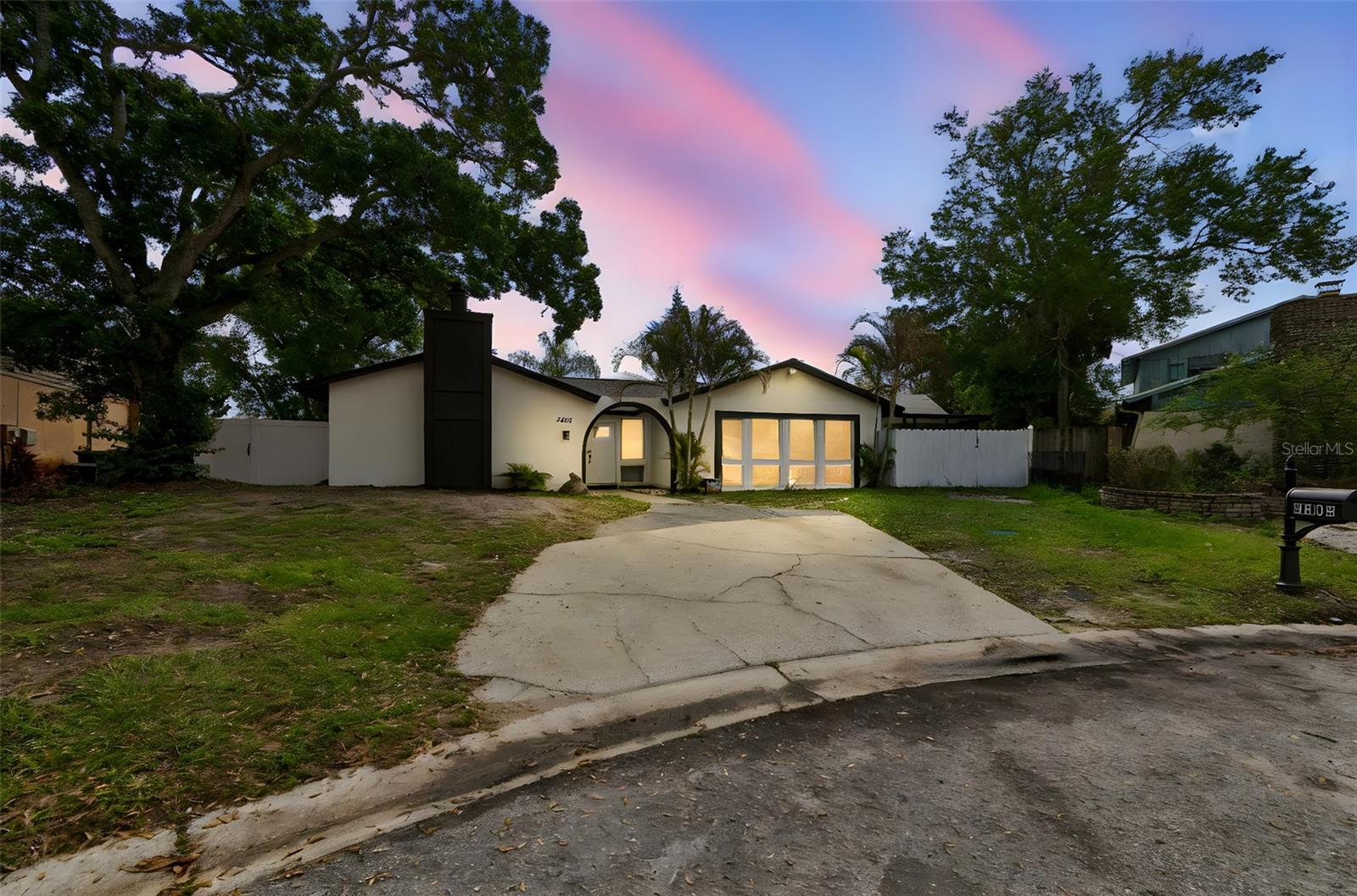 7403 Spring CT photo 1