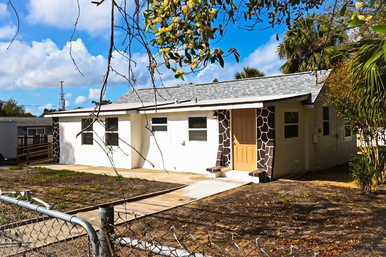 426 S Disston Ave