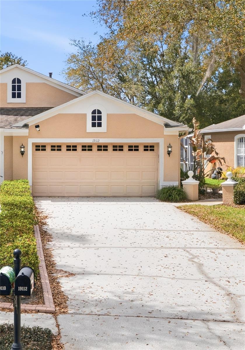 19112 White Wing Pl photo 1