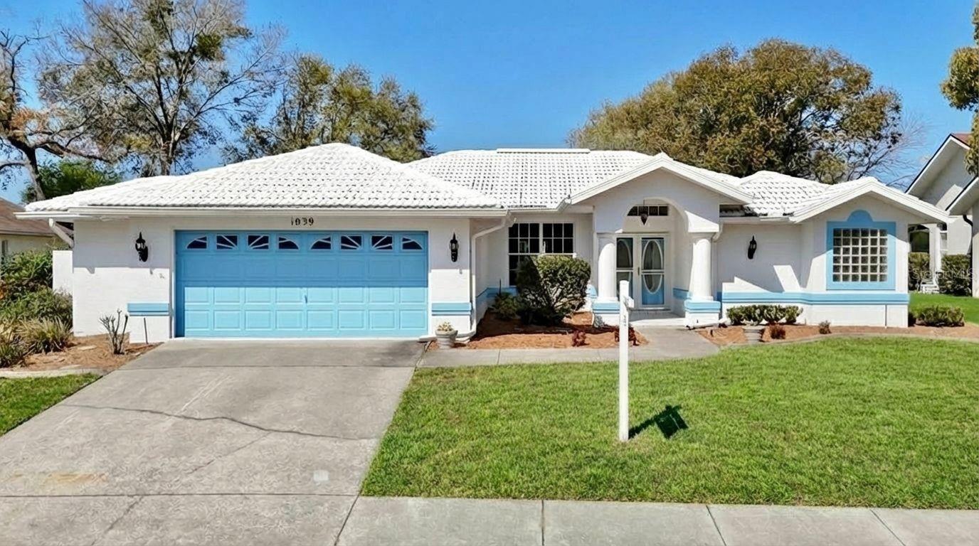 1039 Greenturf Rd photo 1