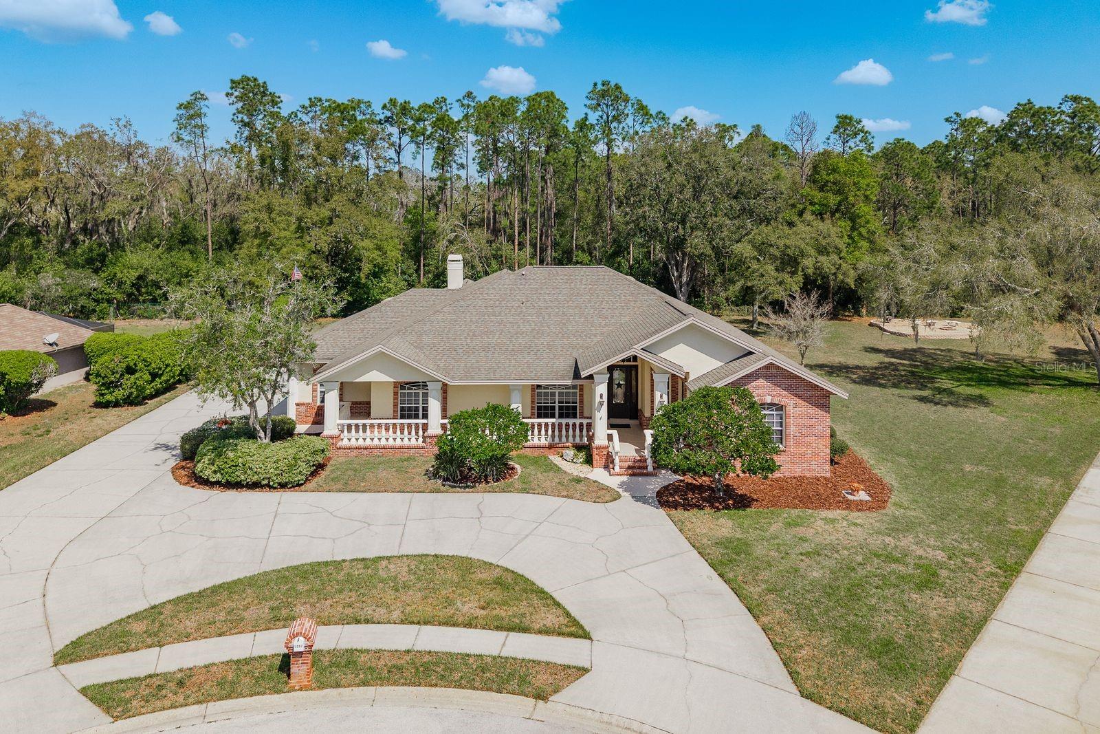 6207 Claire DE Lune CT