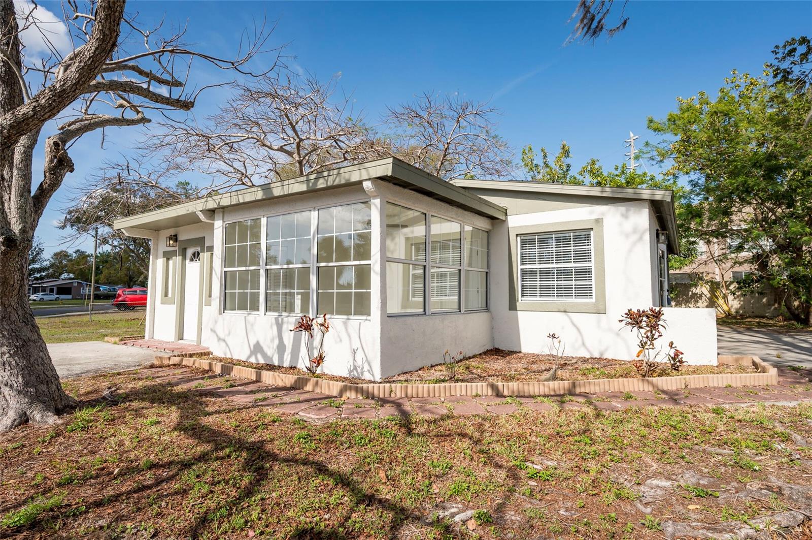 6699 78th Ave N