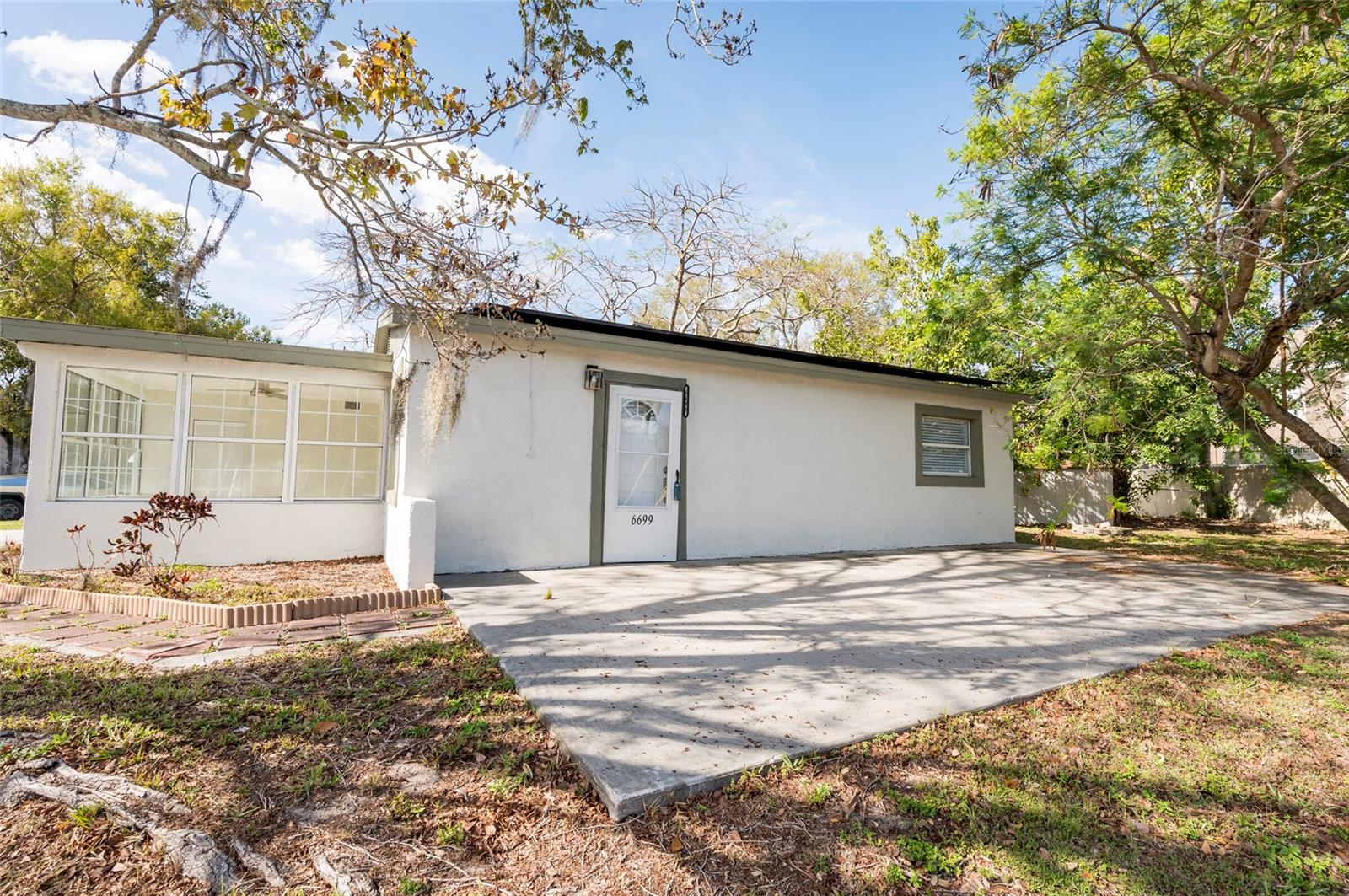 6699 78th Ave N