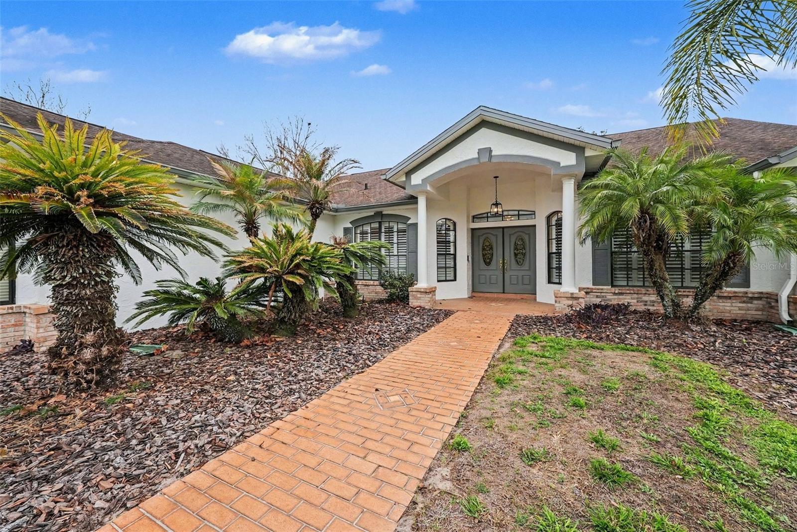 19216 Ridgelake Dr