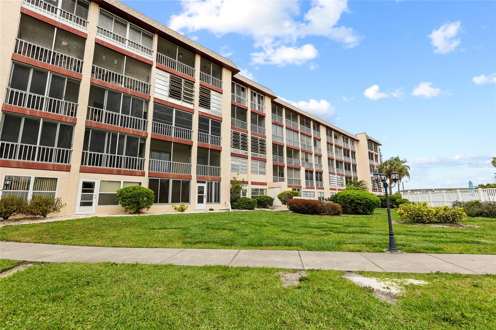 3959 Lake Bayshore Dr #F 412 photo 1