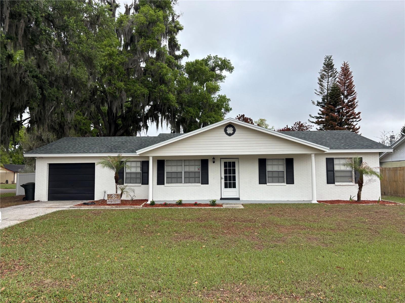 890 W White Birch Ln photo 1