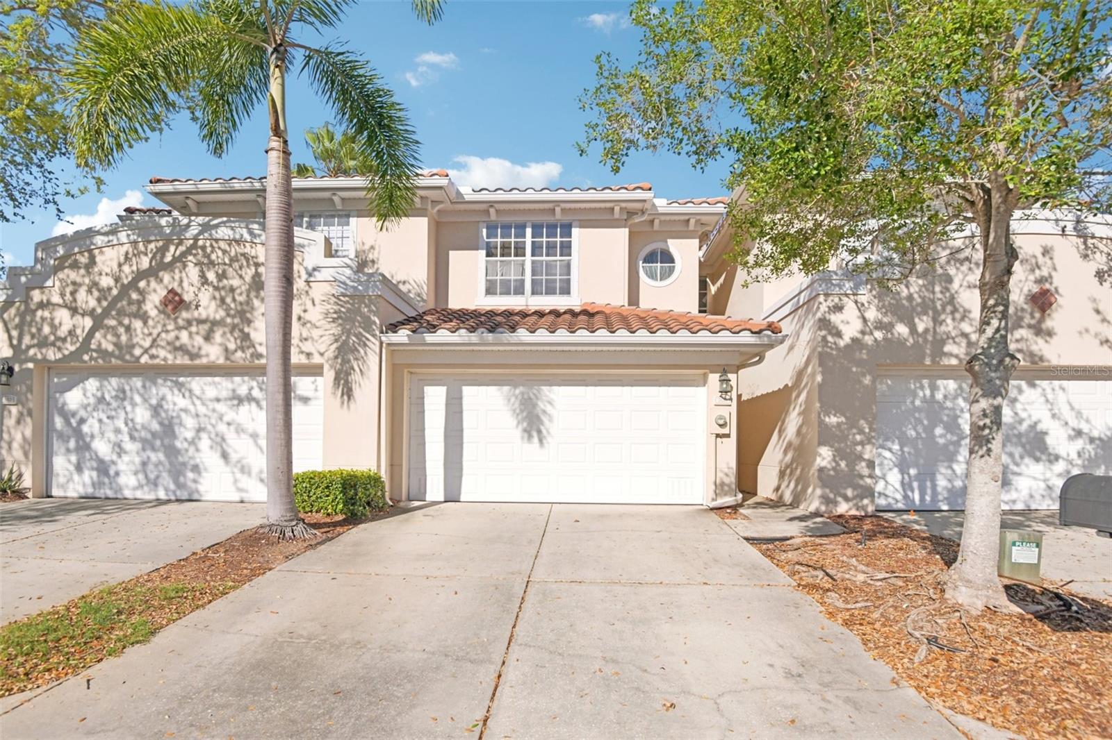 300 Valencia Cir
