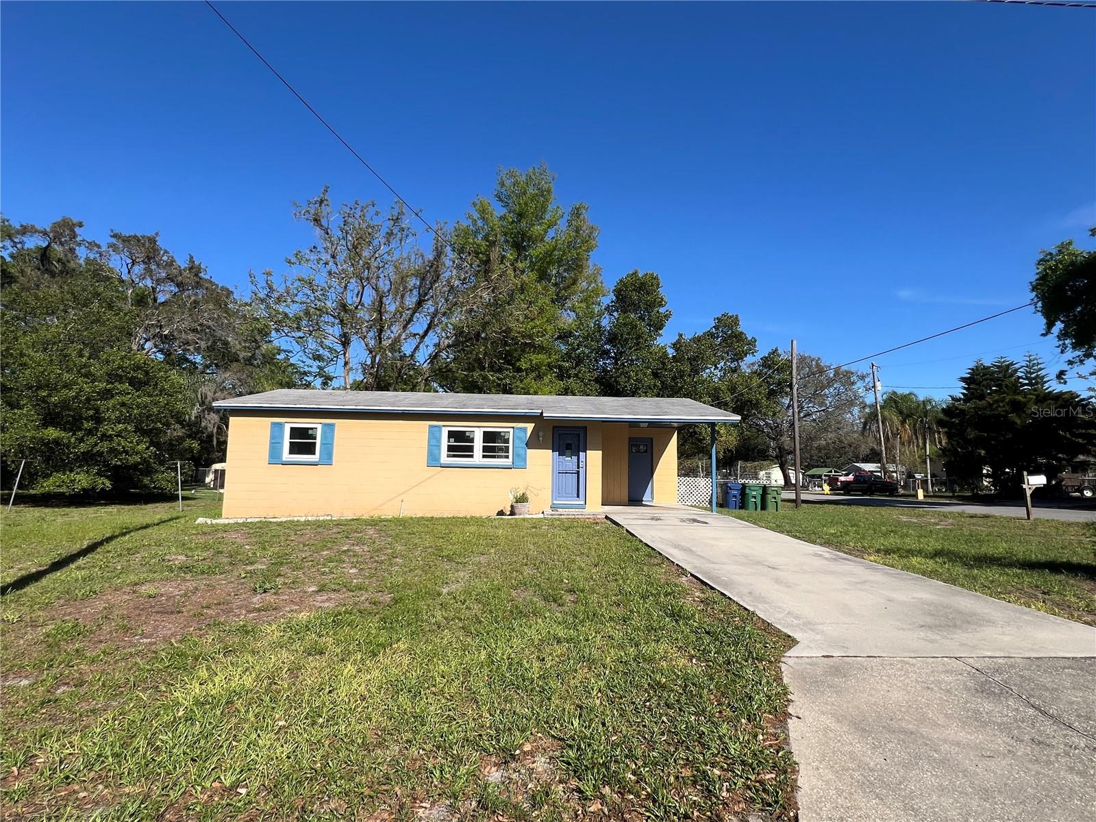 1602 E Annona Ave photo 1