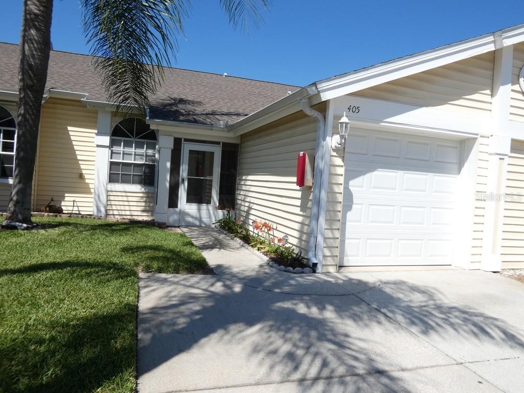 1050 Starkey Rd #405