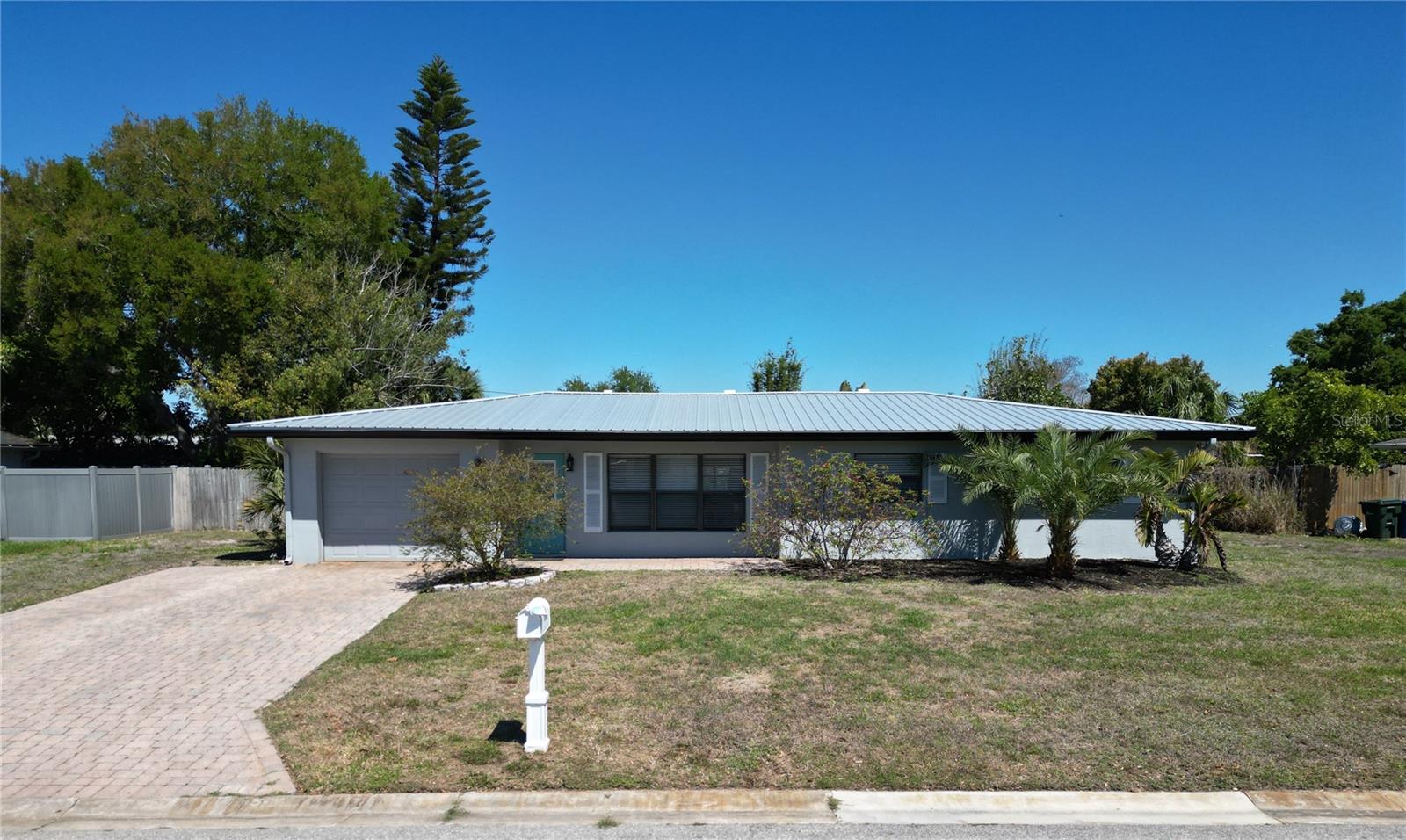 3013 Jennings Dr