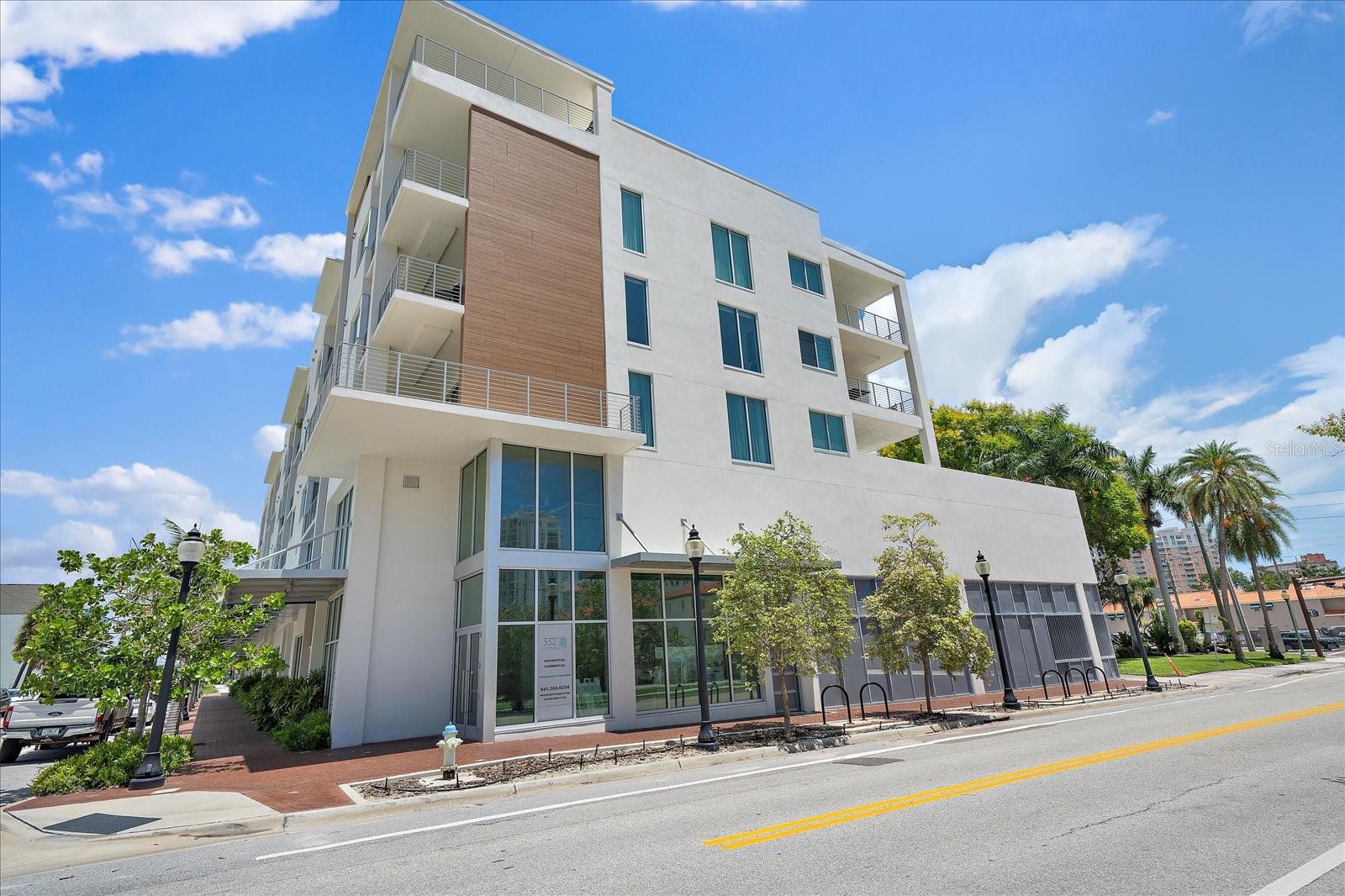 332 Cocoanut Ave #406 photo 1
