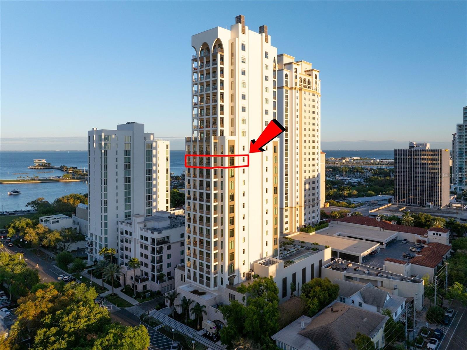 126 4th Ave NE #1401 photo 1