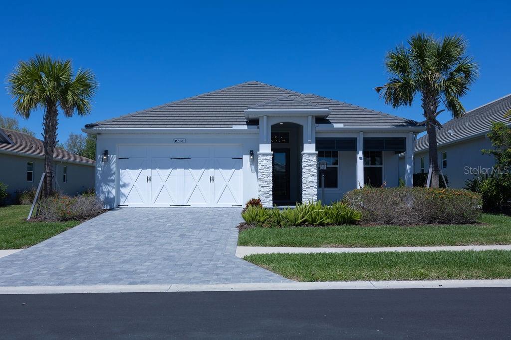 8100 Slipway Dr photo 1