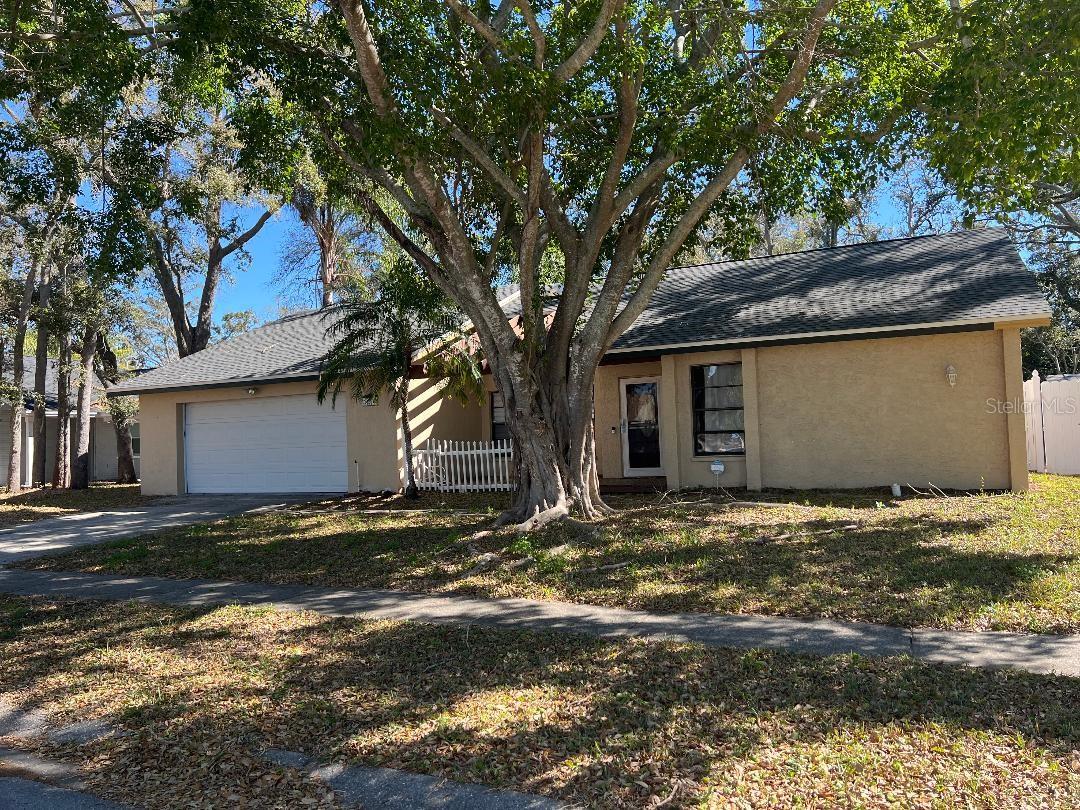 200 Arbor Dr W