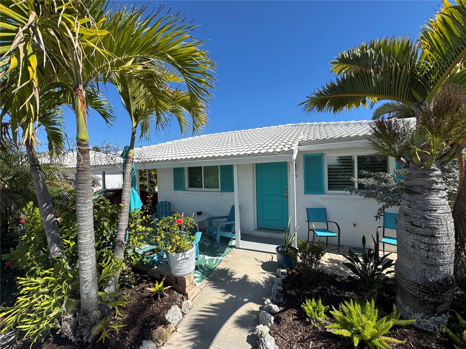718 Spanish Dr N photo 1