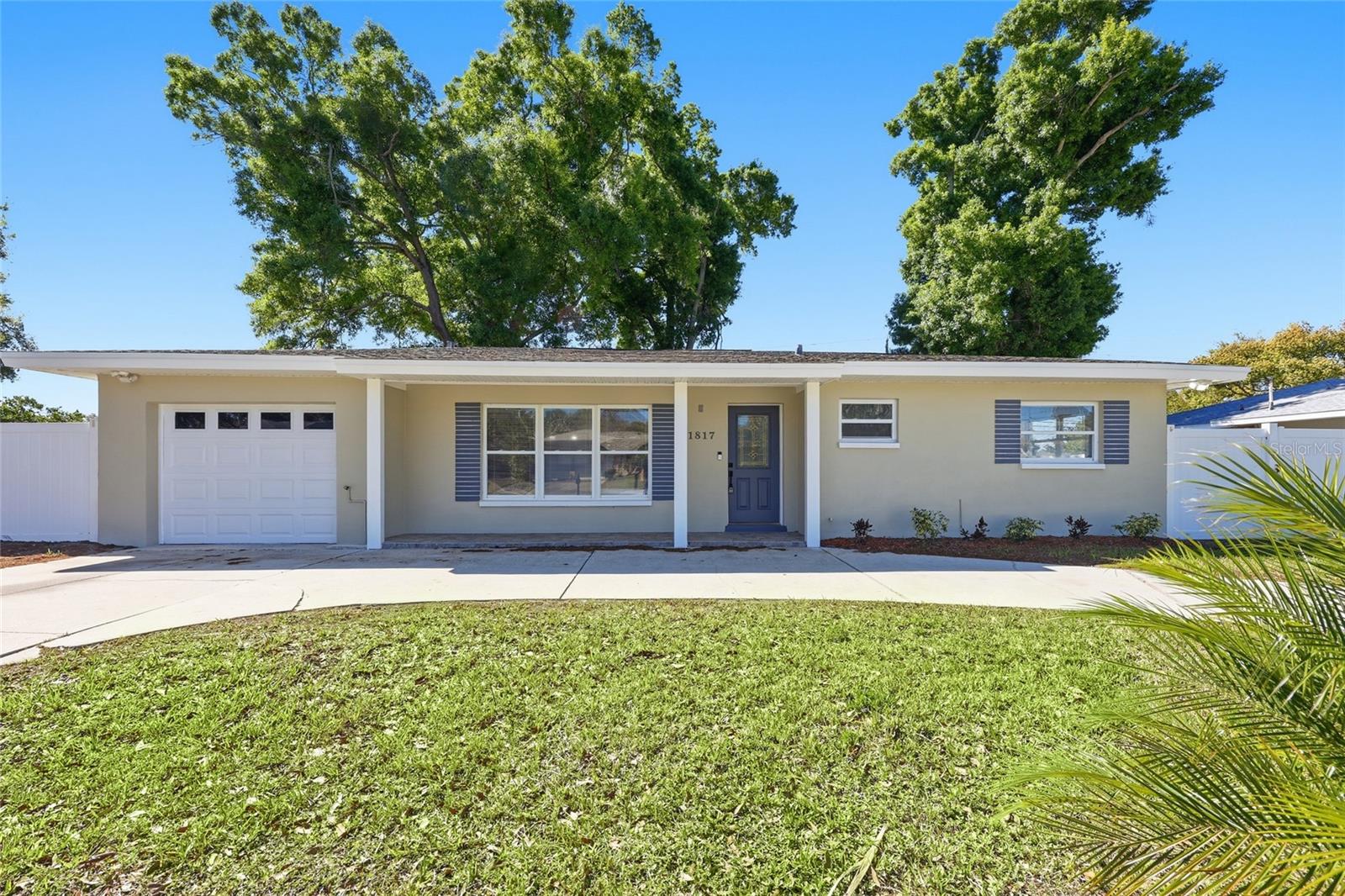 1817 Hunt Lane photo 1