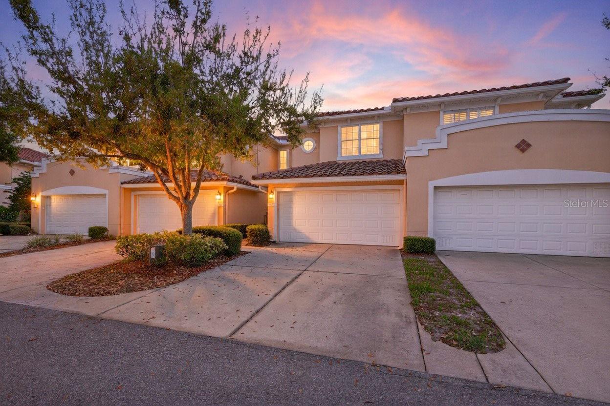 184 Valencia Cir photo 1