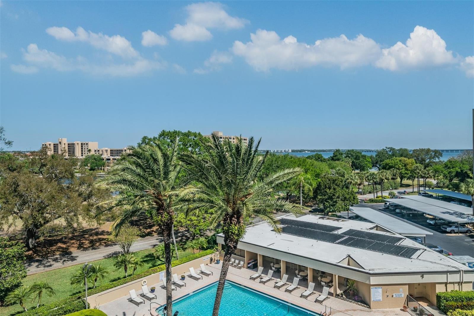 2621 Cove Cay Dr #606