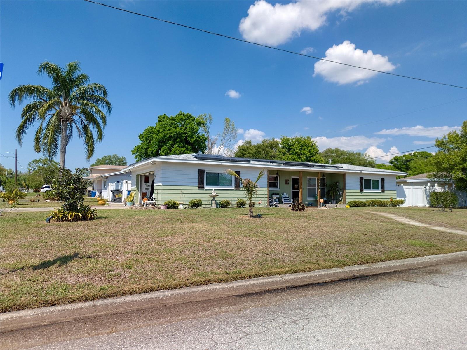 2050 Magnolia Dr