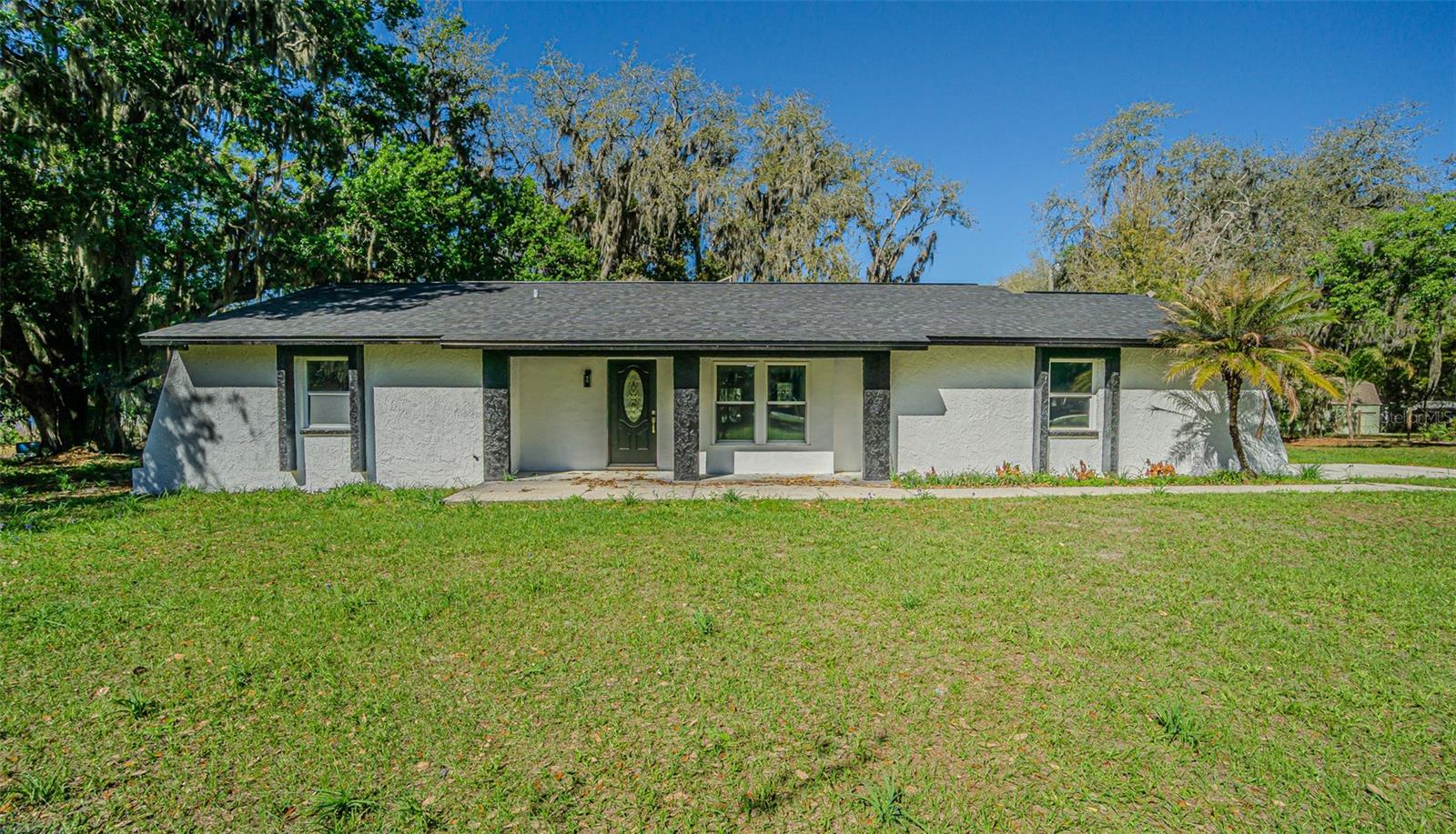 8807 Overlook Dr photo 1
