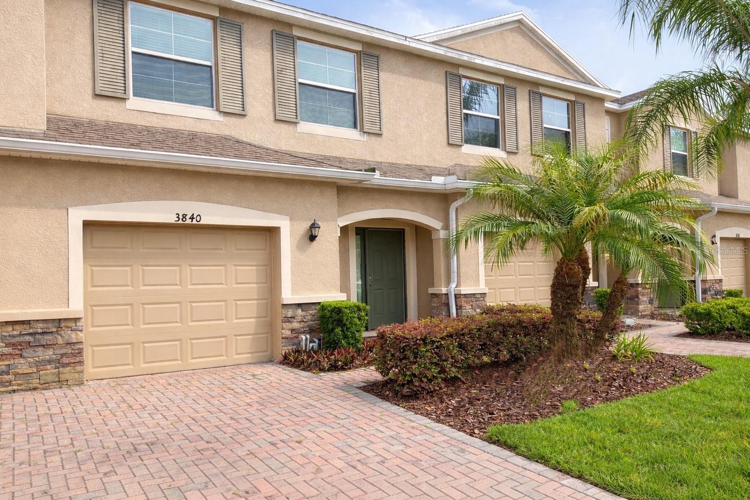 3840 Silverlake Way photo 1
