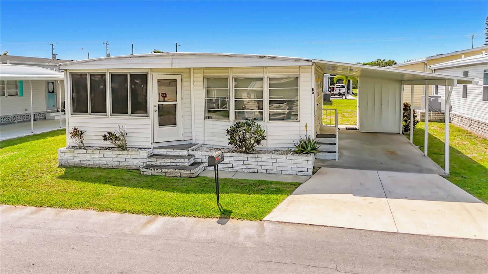 80 Del Rio Dr photo 1