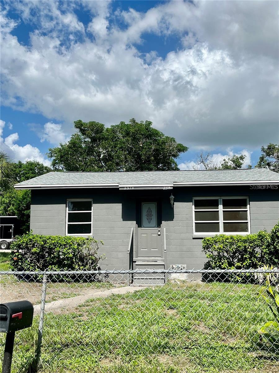 2314 N Osprey Ave photo 1