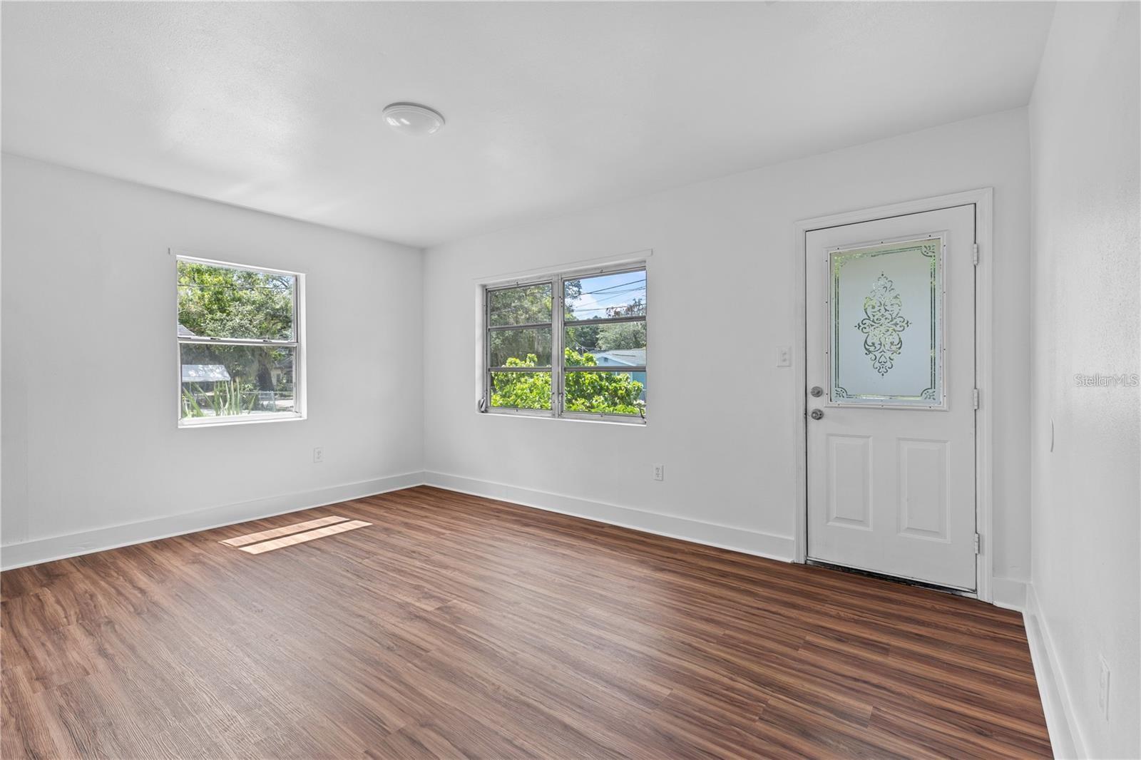 2314 N Osprey Ave