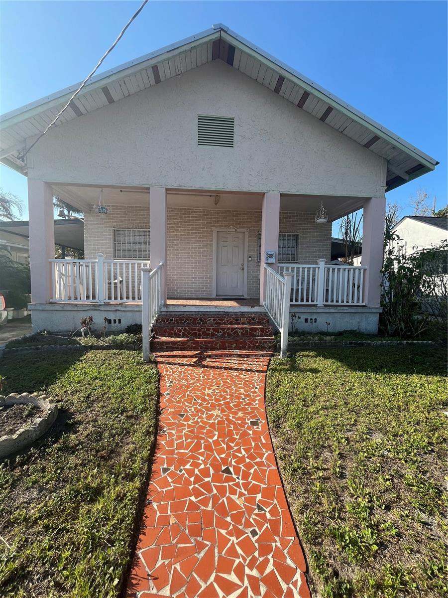 2405 Corrine St