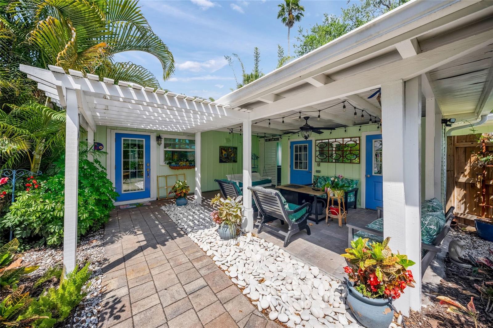 3424 Old Oak Dr