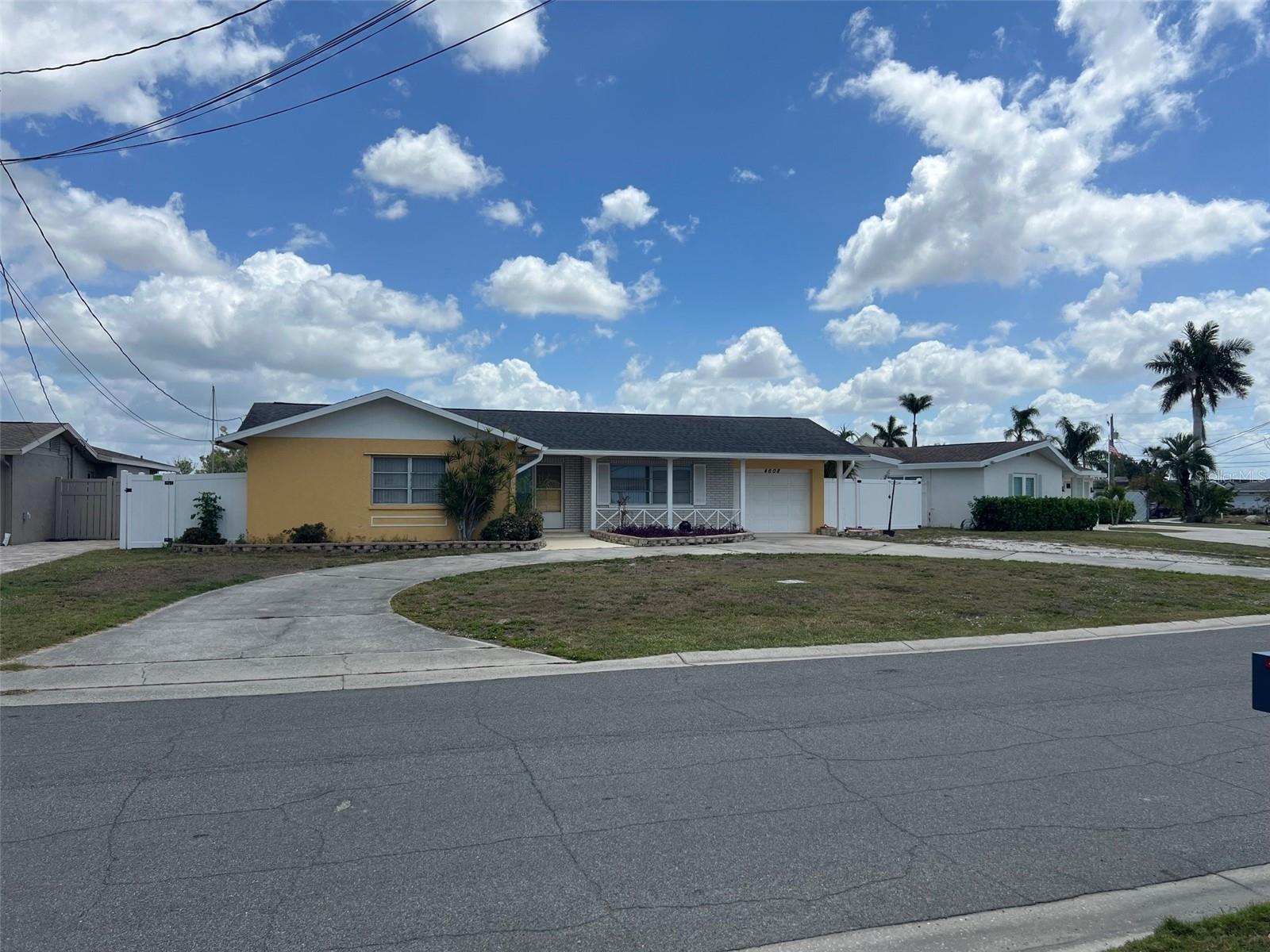 4608 Arlington Rd photo 1