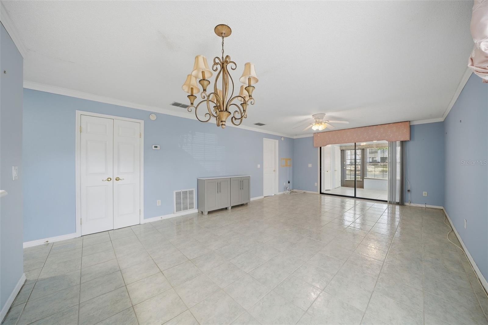 2130 Elm St #401