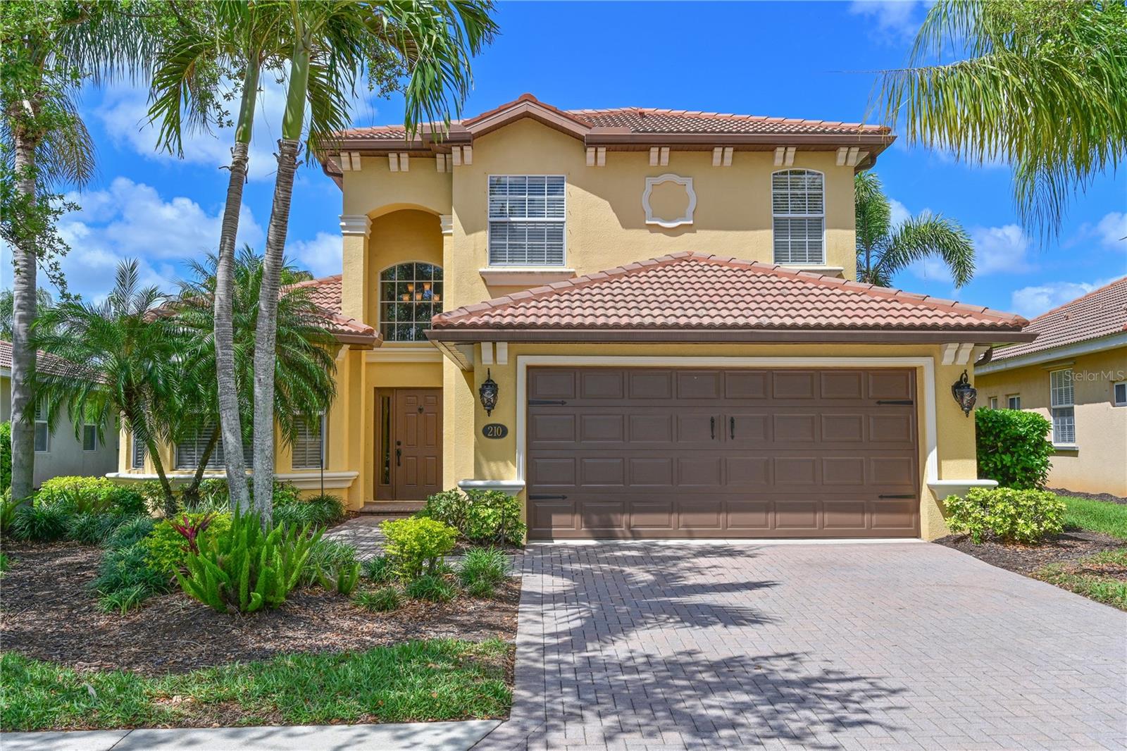 210 Winding River Trl