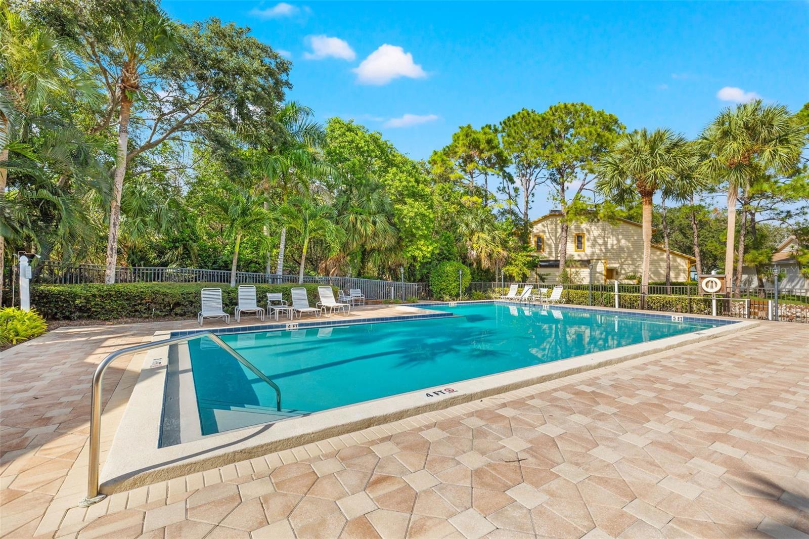 713 Caya Costa CT NE