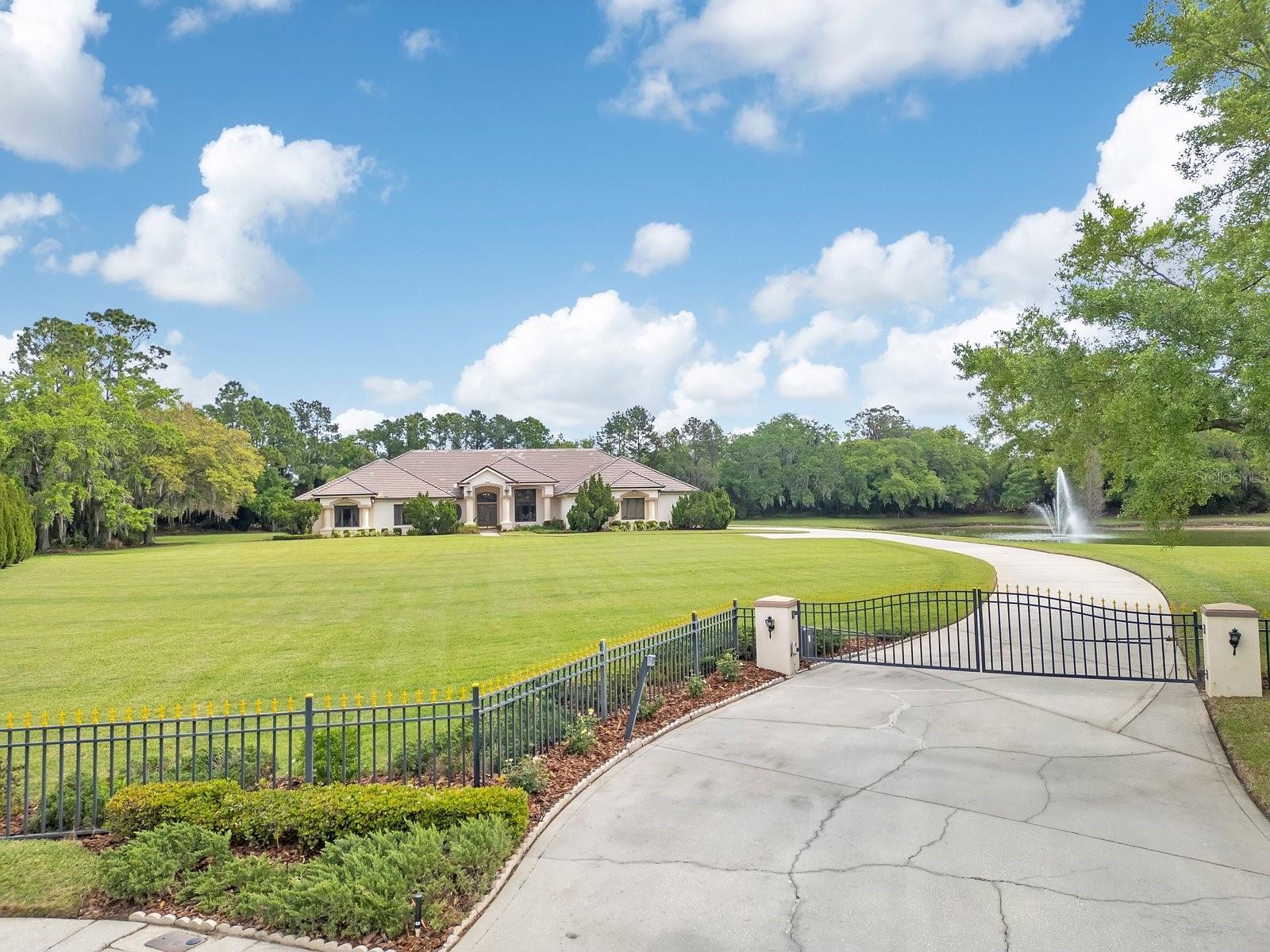 3300 Bridgefield Dr