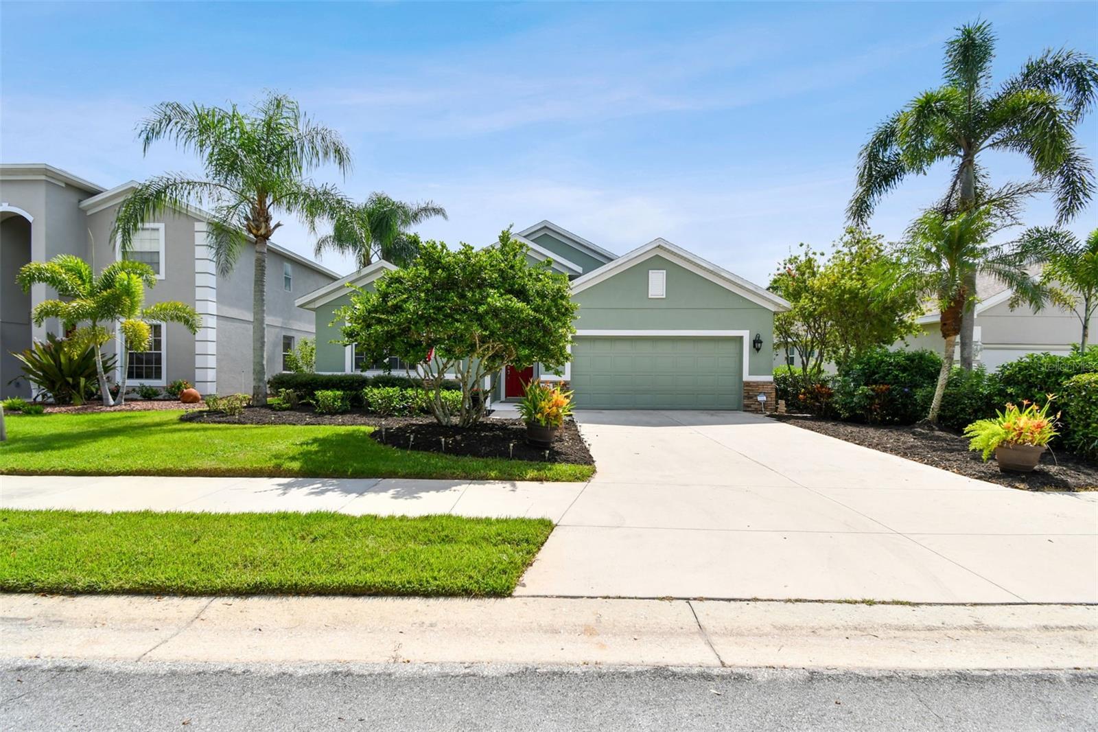 5056 Lakehurst CT