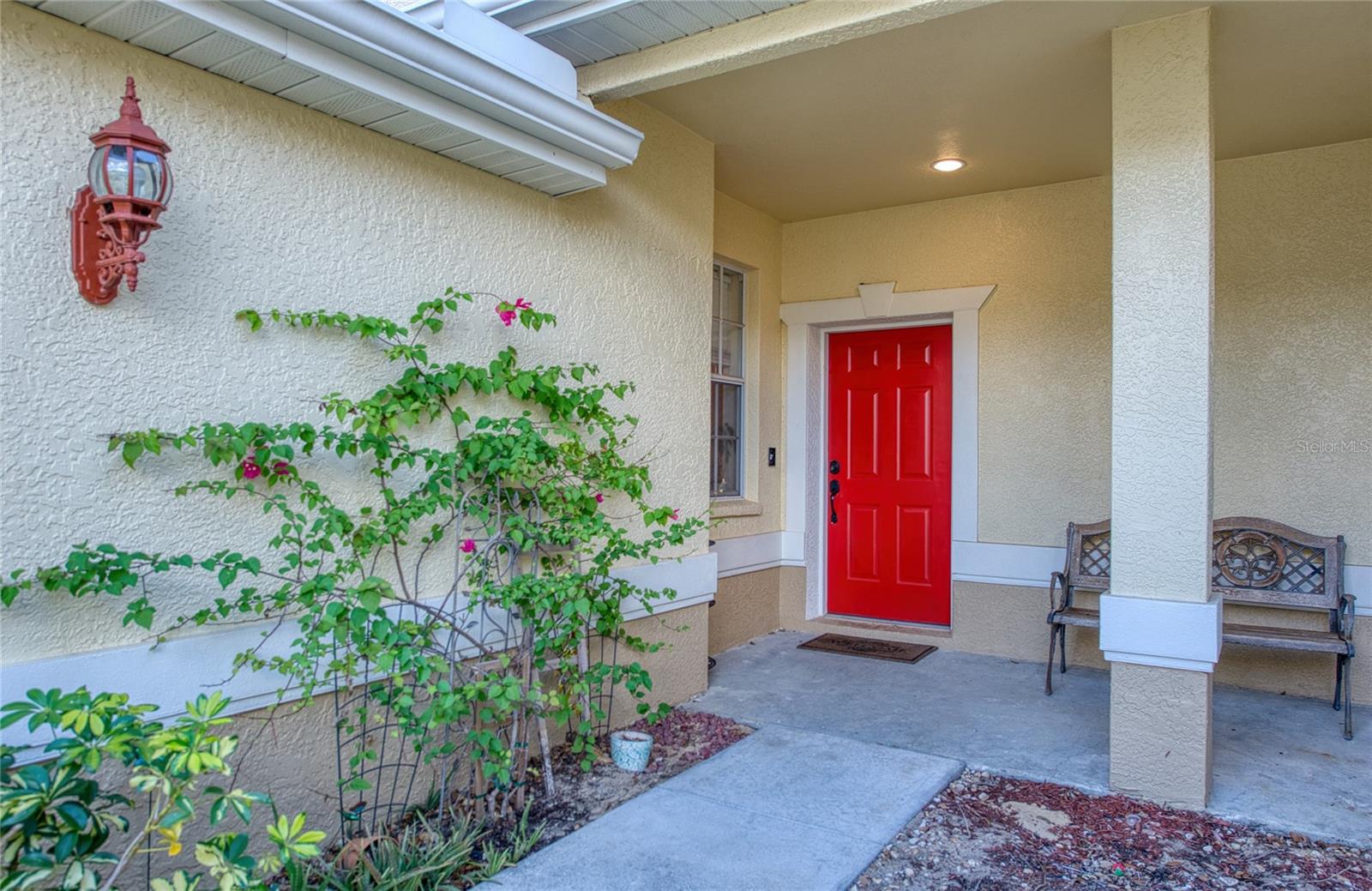 648 Spring Lake Cir photo 1