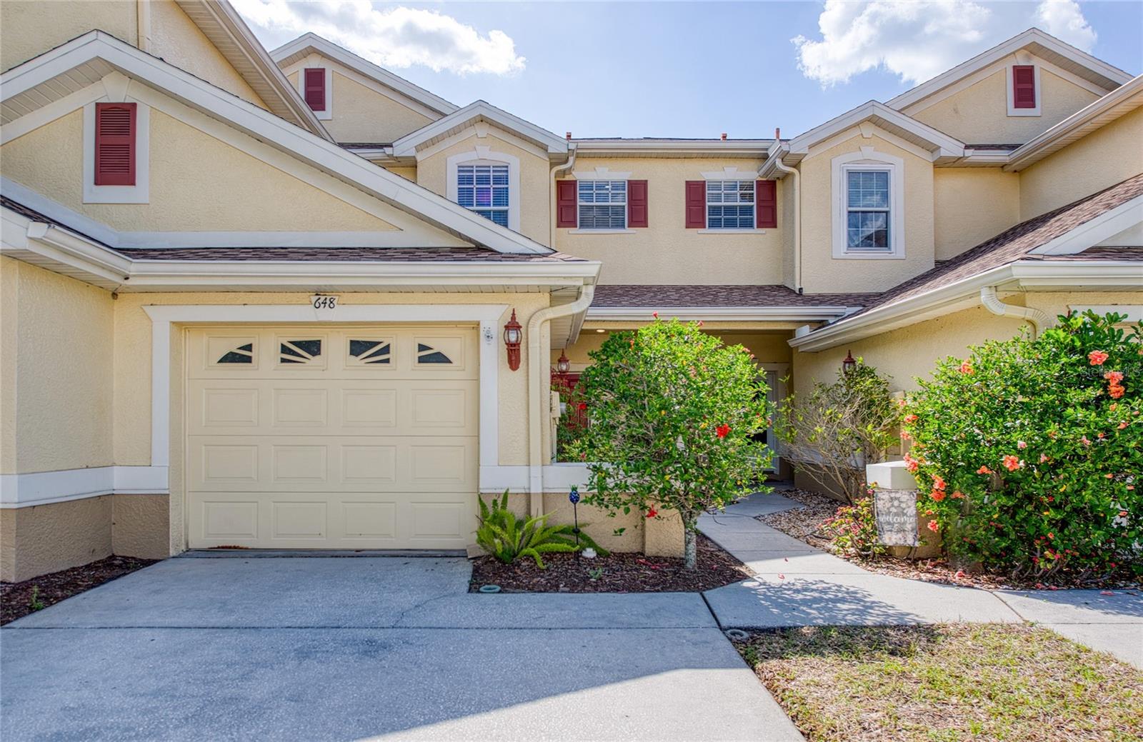 648 Spring Lake Cir